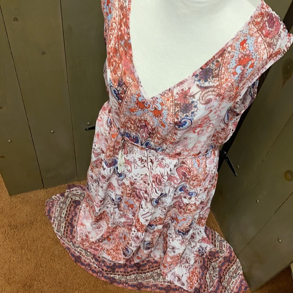 Signature Studio Dress. Size 12. Paisleys in pink. - Picture 4 of 8